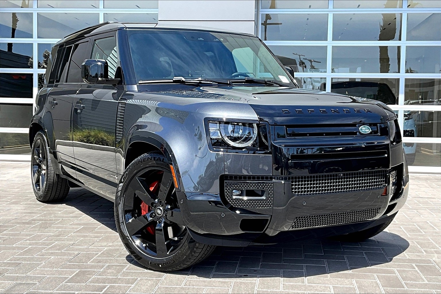 2025 Land Rover Defender 110 X photo 2