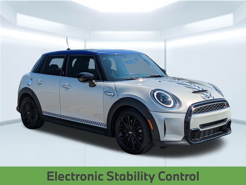 2022 Mini Cooper 4 Door Hardtop photo 7