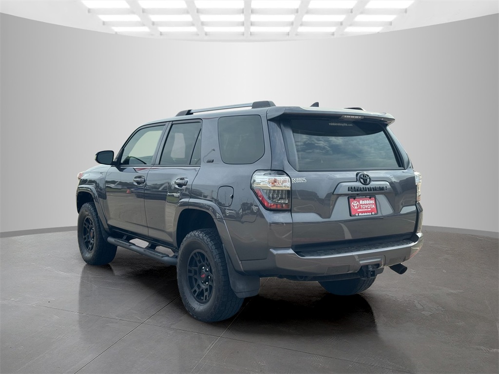 2020 Toyota 4Runner SR5 Premium photo 5