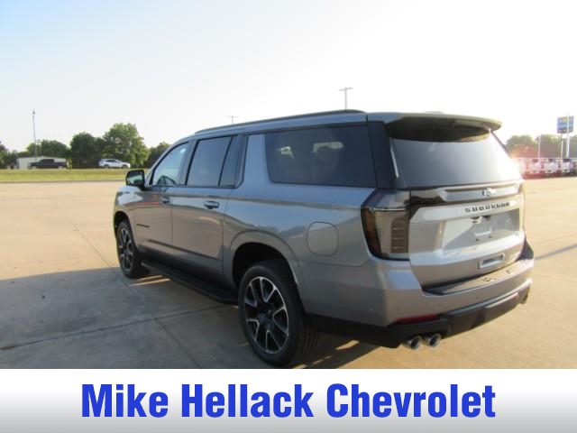 2025 Chevrolet Suburban RST photo 5