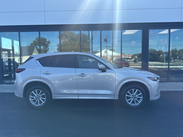 2024 Mazda CX-5 2.5 Select photo 2