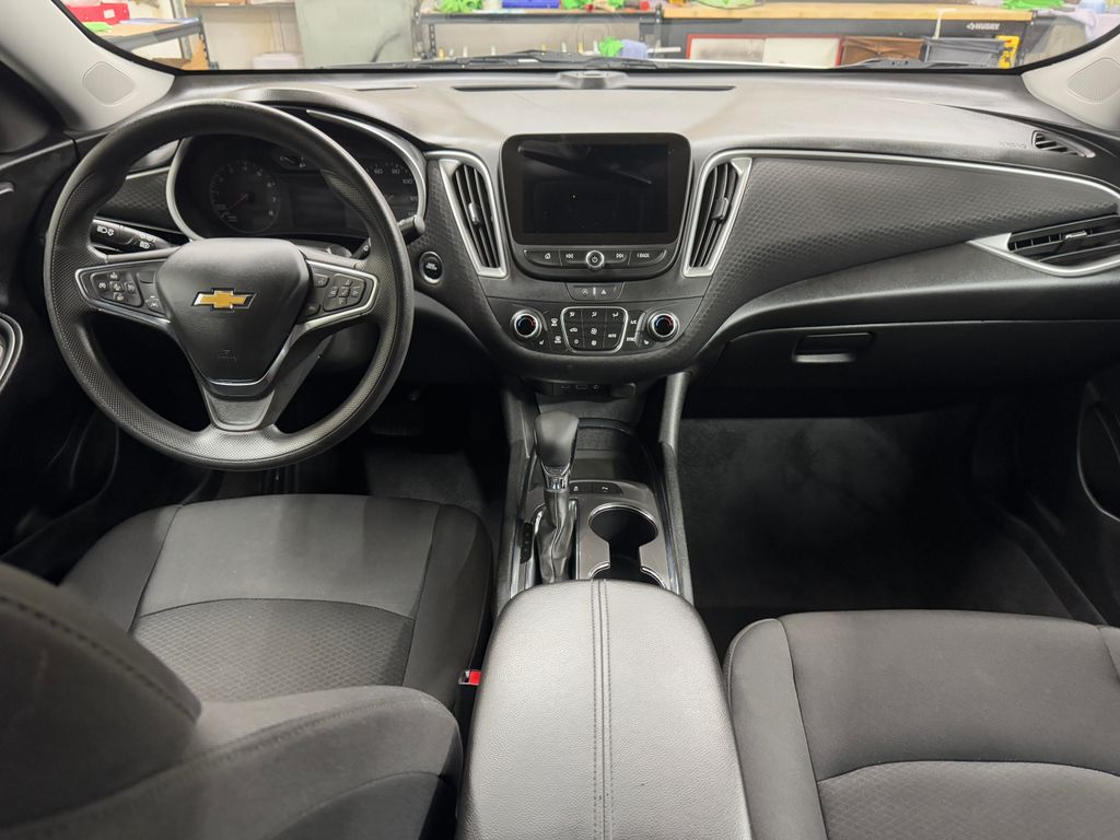 2024 Chevrolet Malibu 1LT photo 16