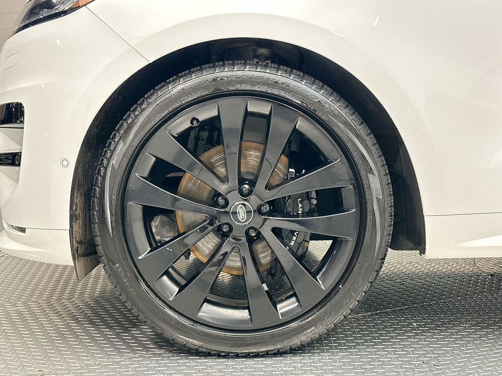 2024 Land Rover Range Rover Sport P400 Dynamic SE photo 5