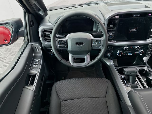 2025 Ford F-150 XLT photo 22