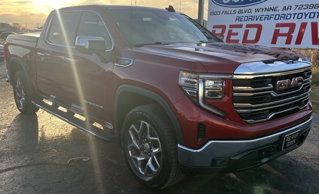 Used 2023 GMC Sierra 1500 SLT with VIN 3GTUUDEL0PG158389 for sale in Little Rock