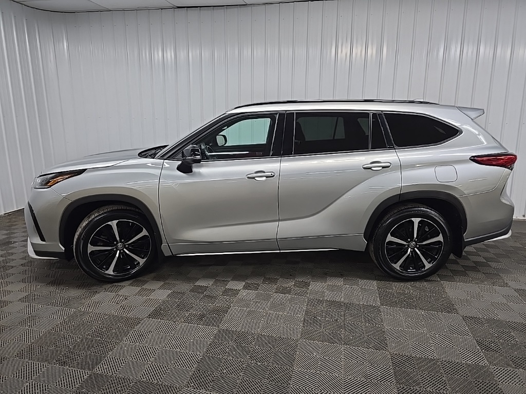 2022 Toyota Highlander XSE photo 4