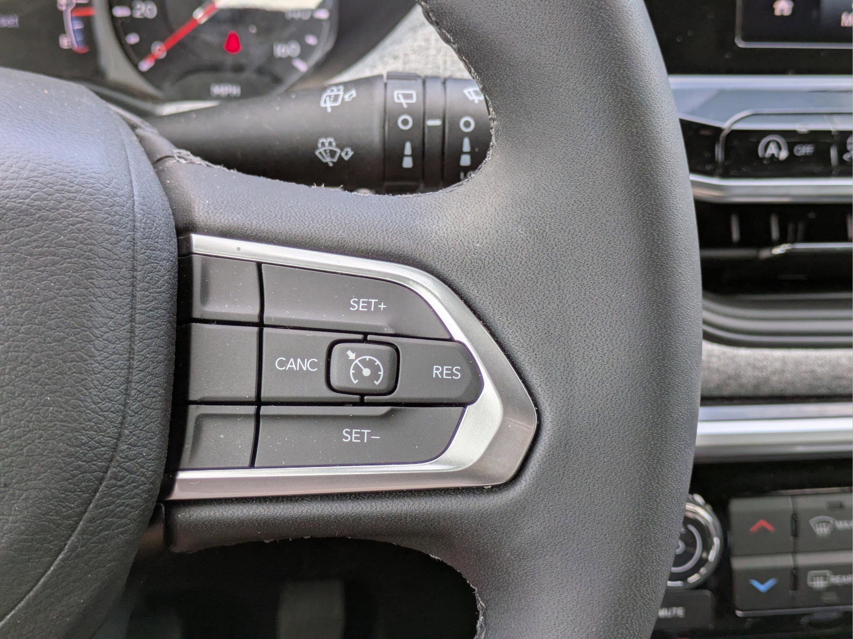 2025 Jeep Compass Latitude photo 33