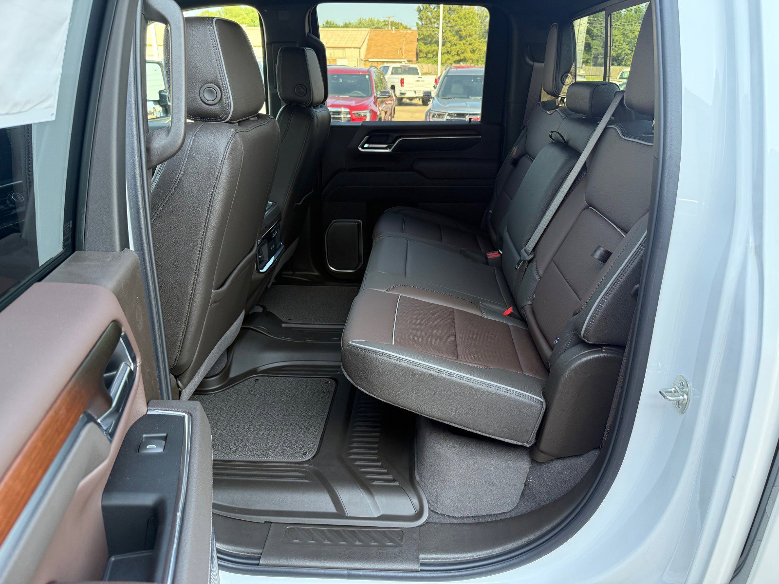 2025 Gmc Sierra 2500 HD Denali photo 13