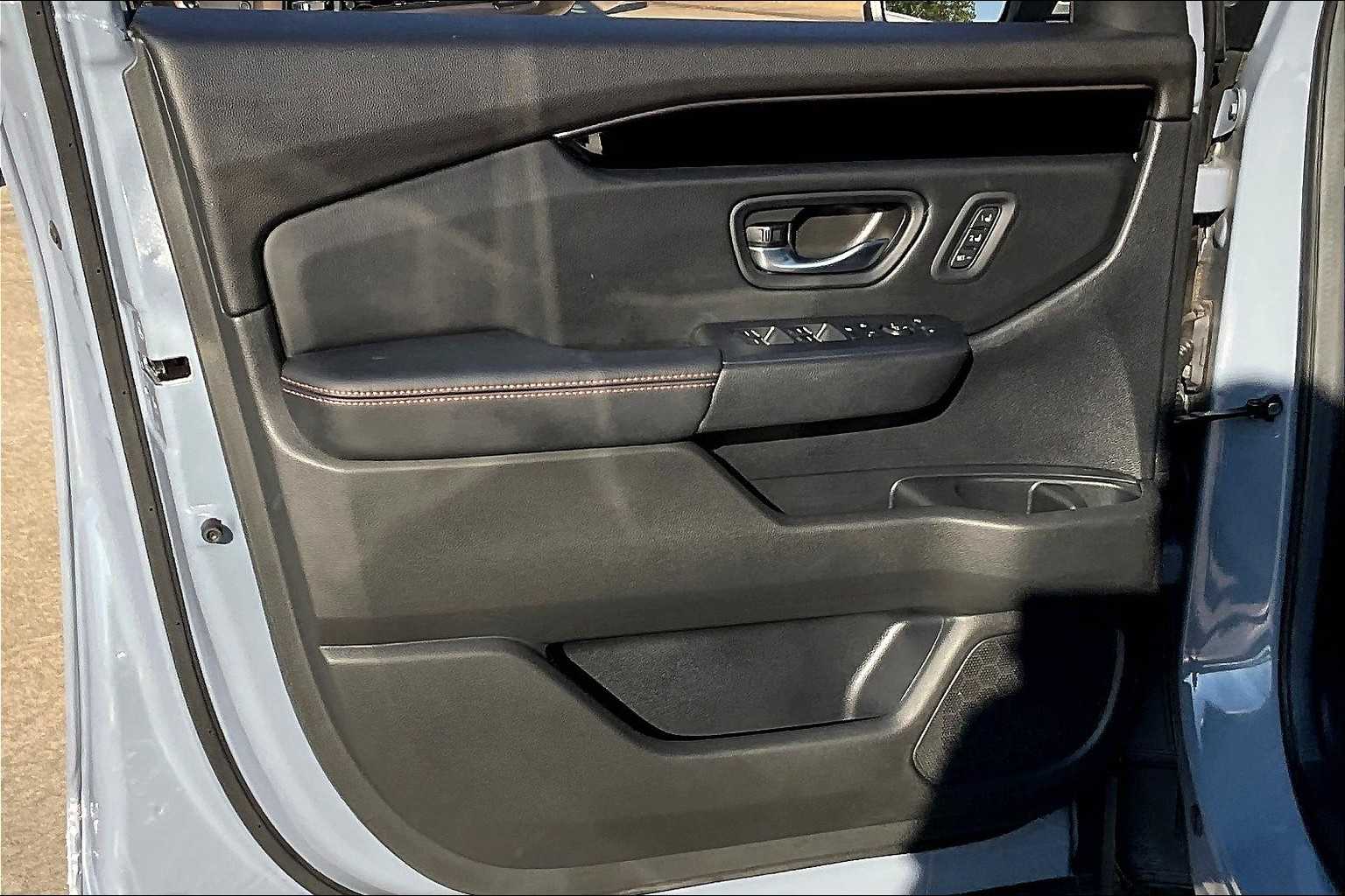 2025 Honda Pilot TrailSport photo 19