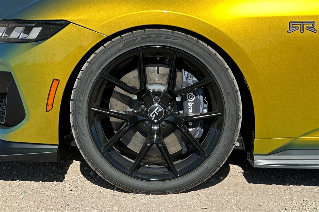 2025 Ford Mustang GT Premium photo 25