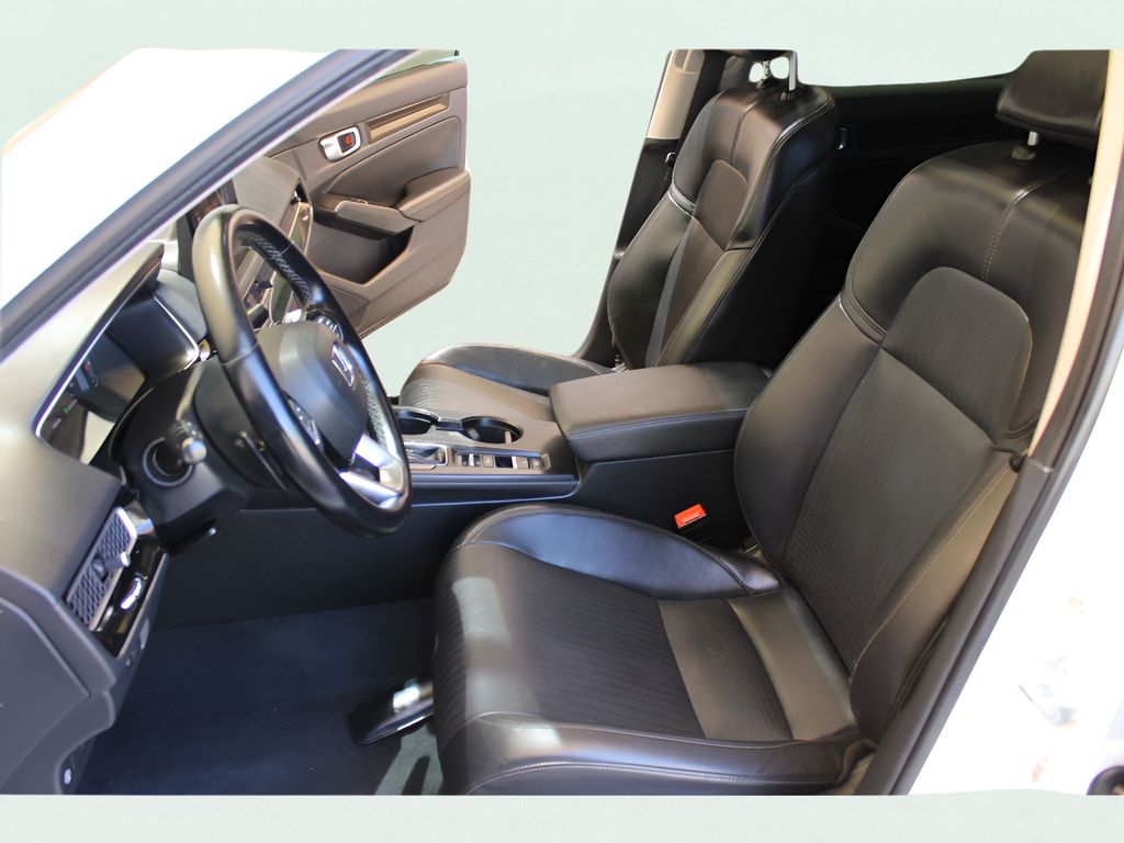 2022 Honda Civic Touring photo 9