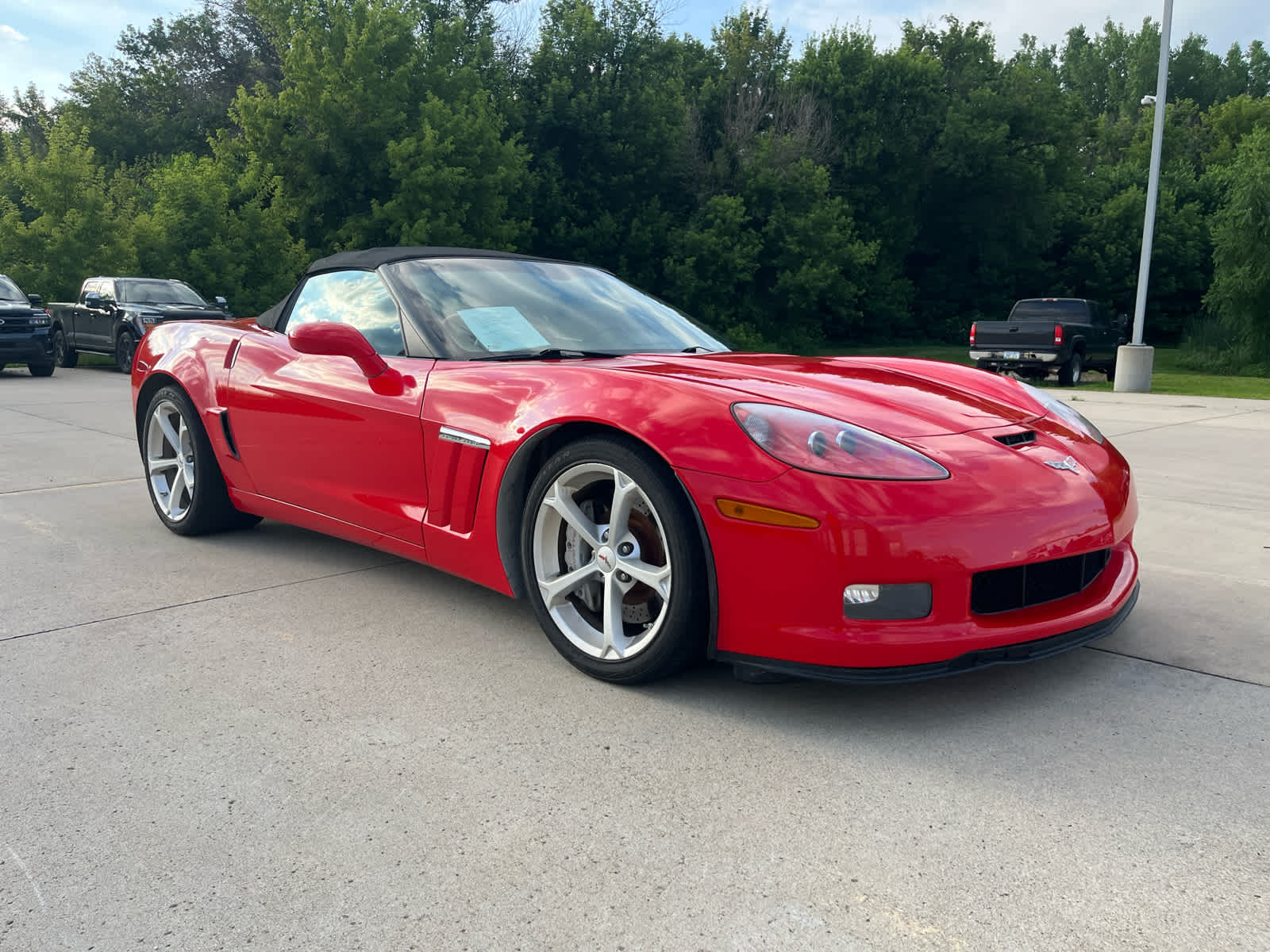 2010 Chevrolet Corvette Grand Sport 2LT photo 2