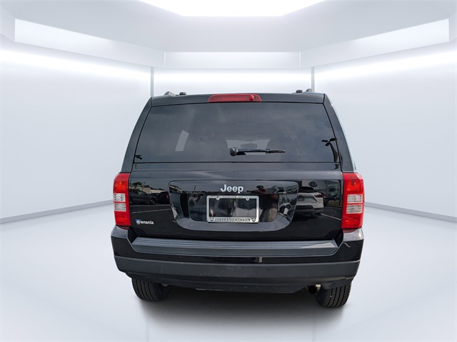 2014 Jeep Patriot Latitude photo 3