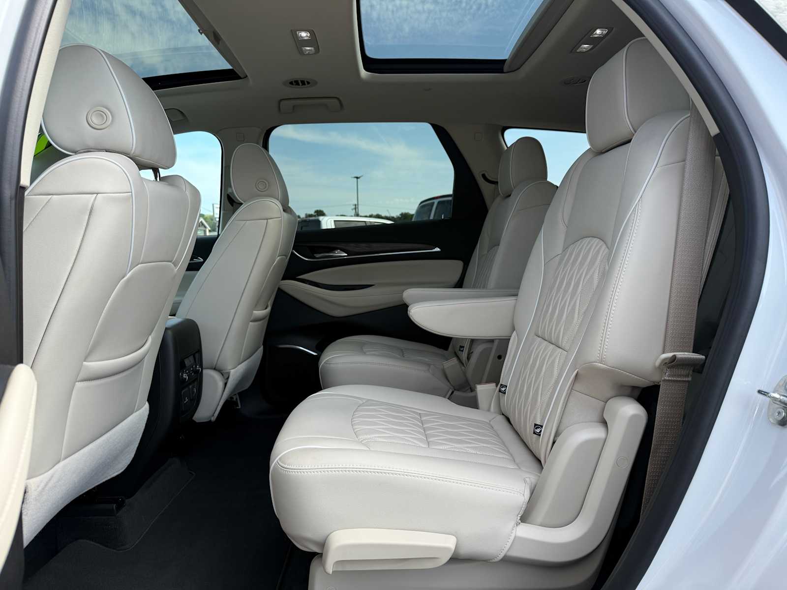 2023 Buick Enclave Avenir photo 37