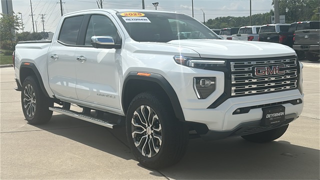2025 GMC Canyon Denali's photo