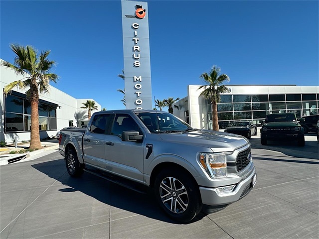 2022 Ford F-150 XL's photo