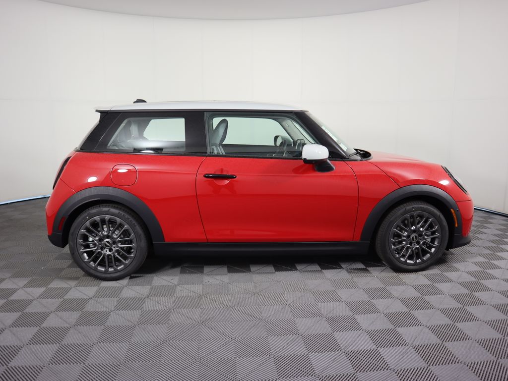 2025 Mini Cooper 2 Door Hardtop Iconic photo 3