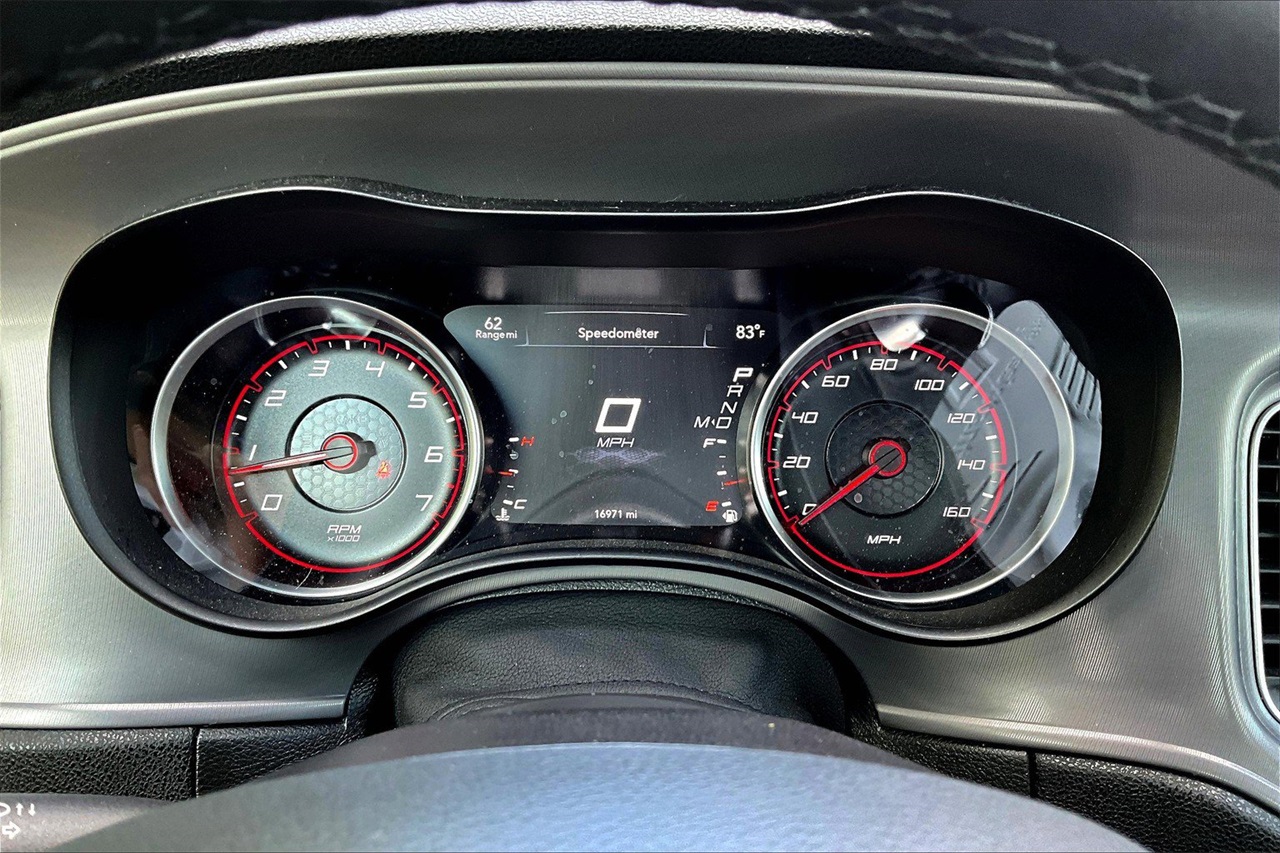 2023 Dodge Charger R/T photo 9