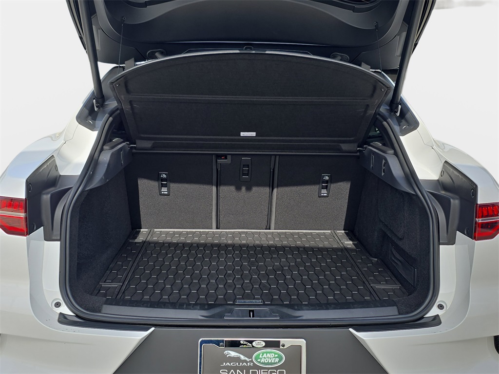2024 Jaguar I-PACE HSE photo 13