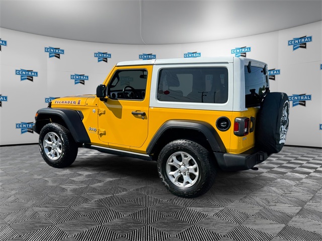 2021 Jeep Wrangler Islander photo 2