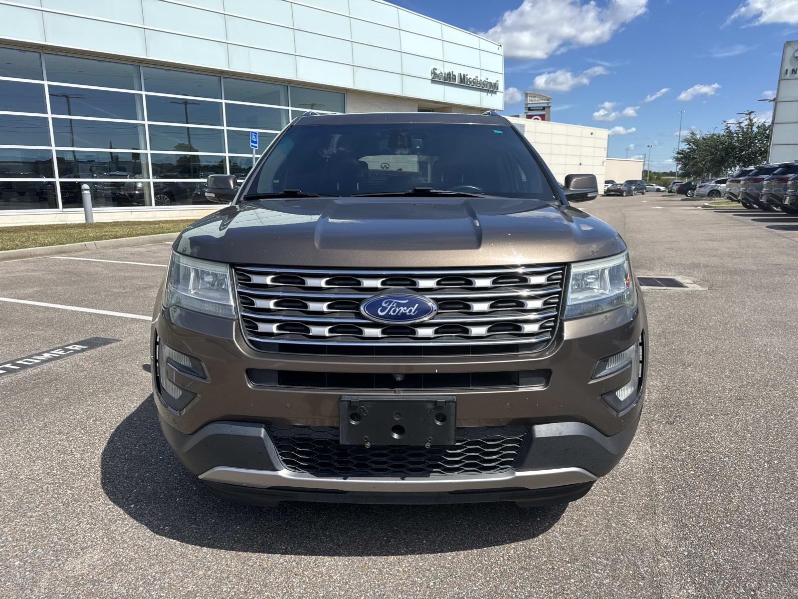 2016 Ford Explorer Limited photo 2