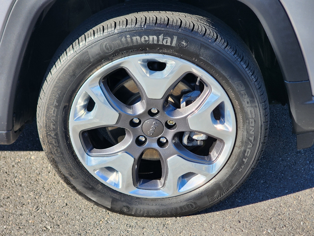 2022 Jeep Compass Limited photo 4