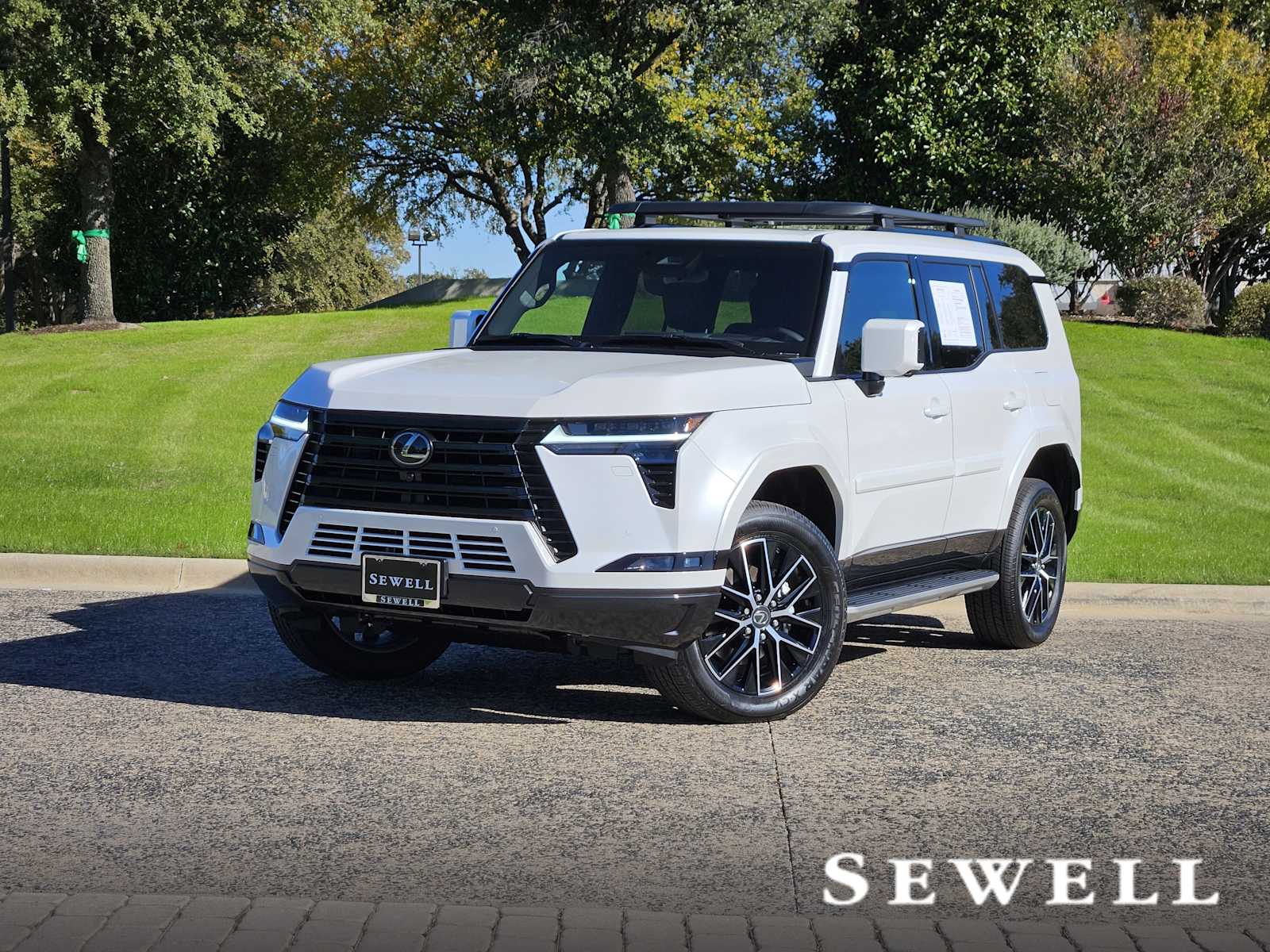 2025 Lexus GX Premium's photo