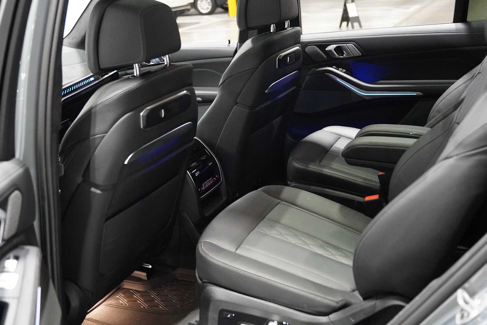 2025 Bmw X7 M60i photo 23