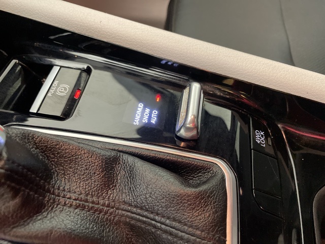 2023 Jeep Compass Limited photo 31