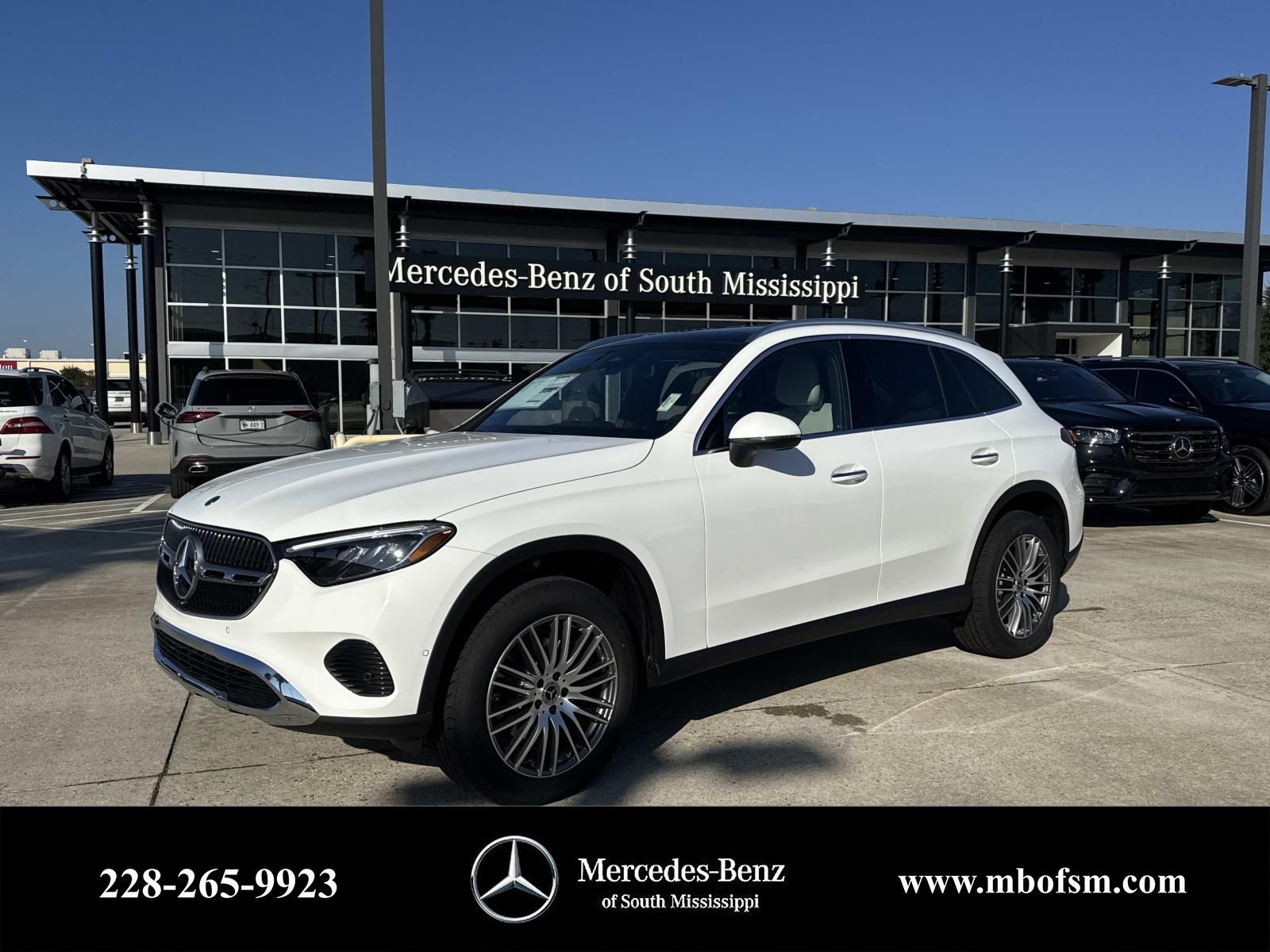 2026 Mercedes-Benz GLC Base's photo