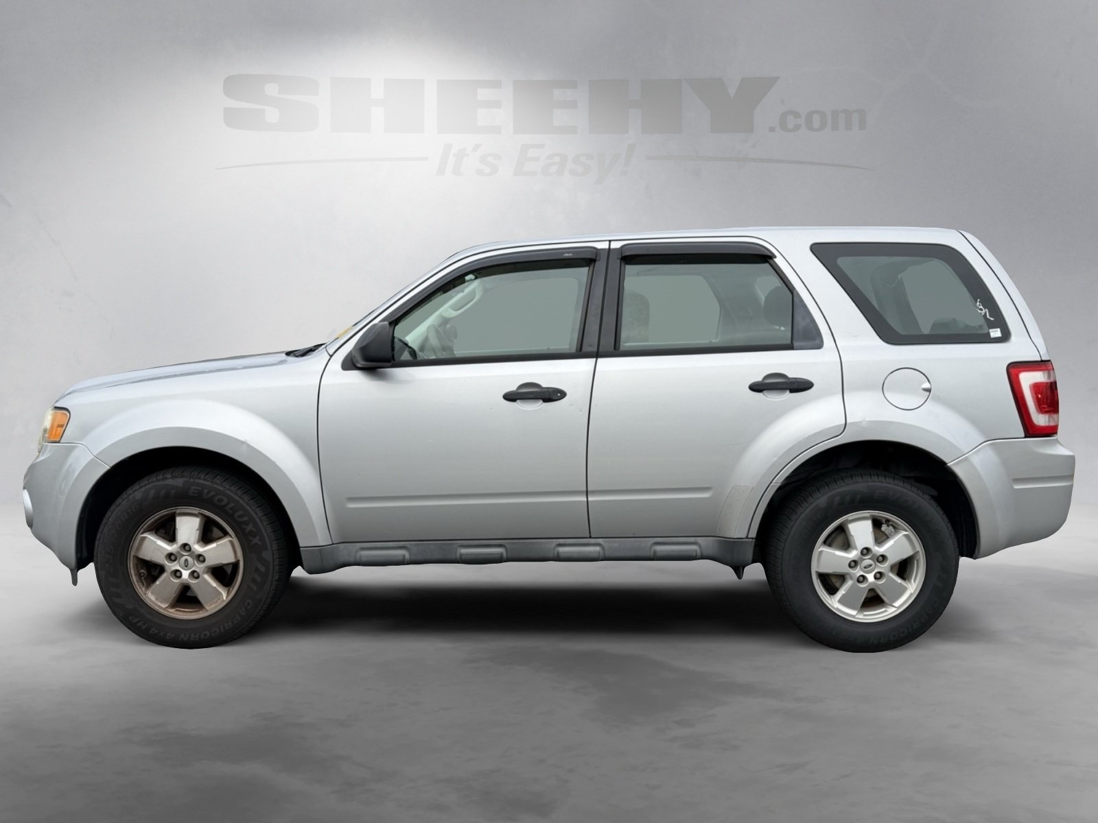 2011 Ford Escape XLS photo 4