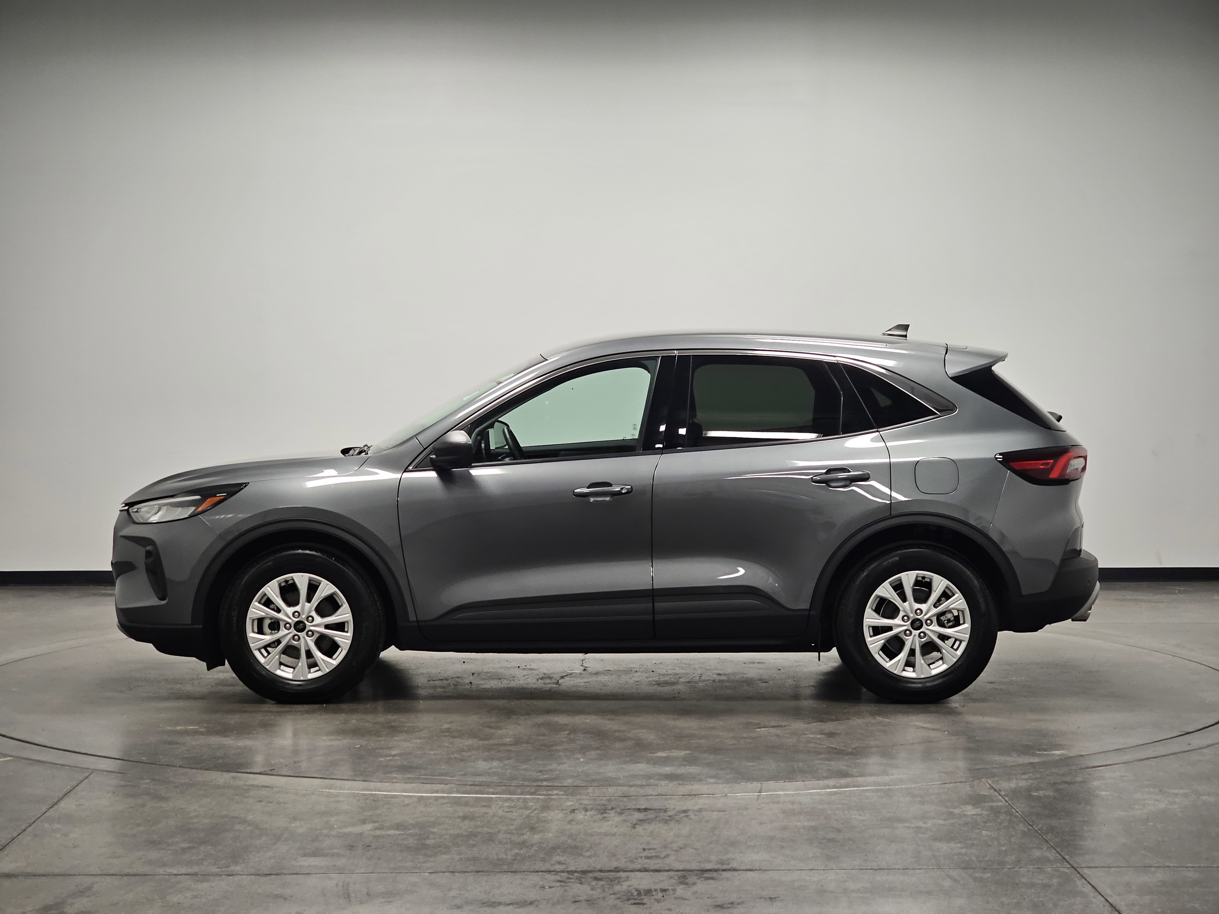 2024 Ford Escape Active photo 2