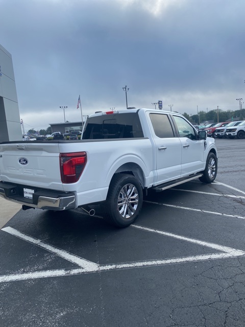 2025 Ford F-150 XLT photo 11