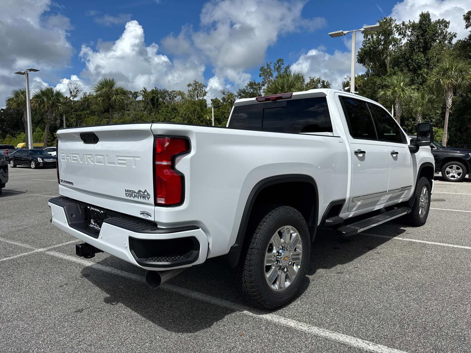 2025 Chevrolet Silverado 2500HD High Country photo 3