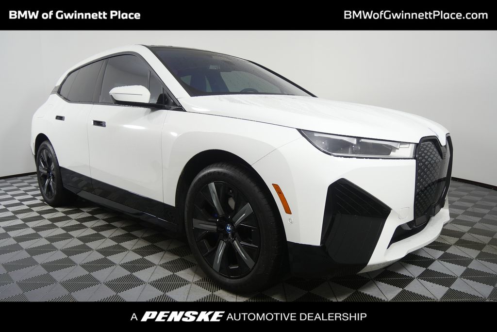 2024 BMW iX Base's photo