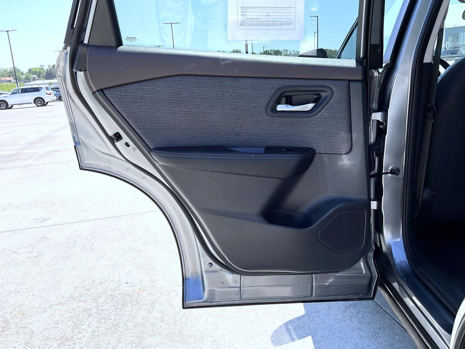2023 Nissan Rogue SV photo 21