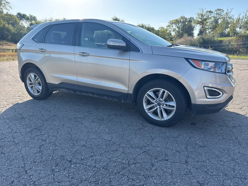 2017 Ford Edge SEL photo 6