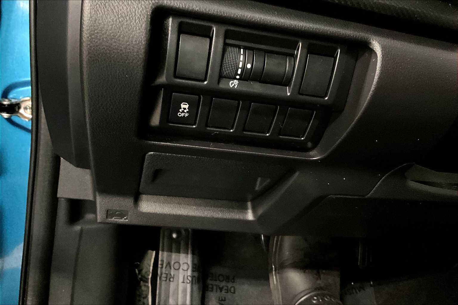2017 Subaru Impreza 2.0i Premium photo 32