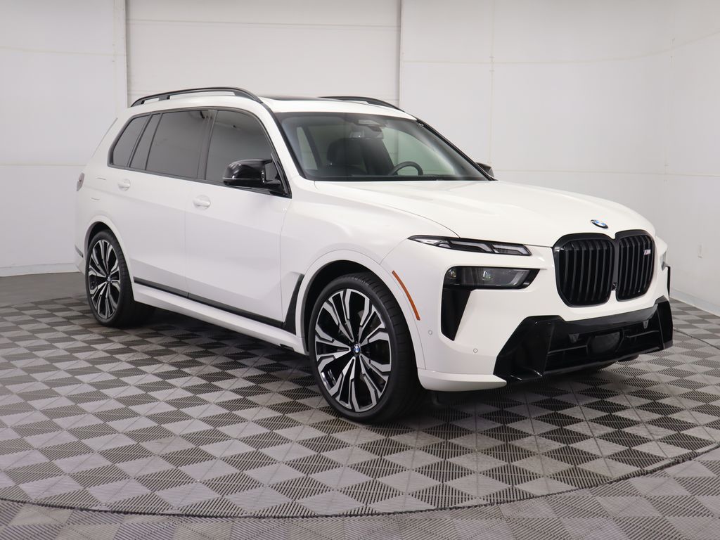 2025 Bmw X7 M60i photo 2