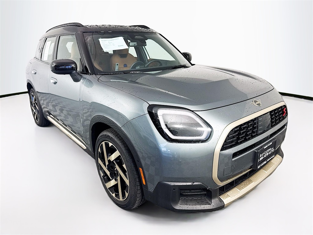 2025 MINI Countryman S's photo