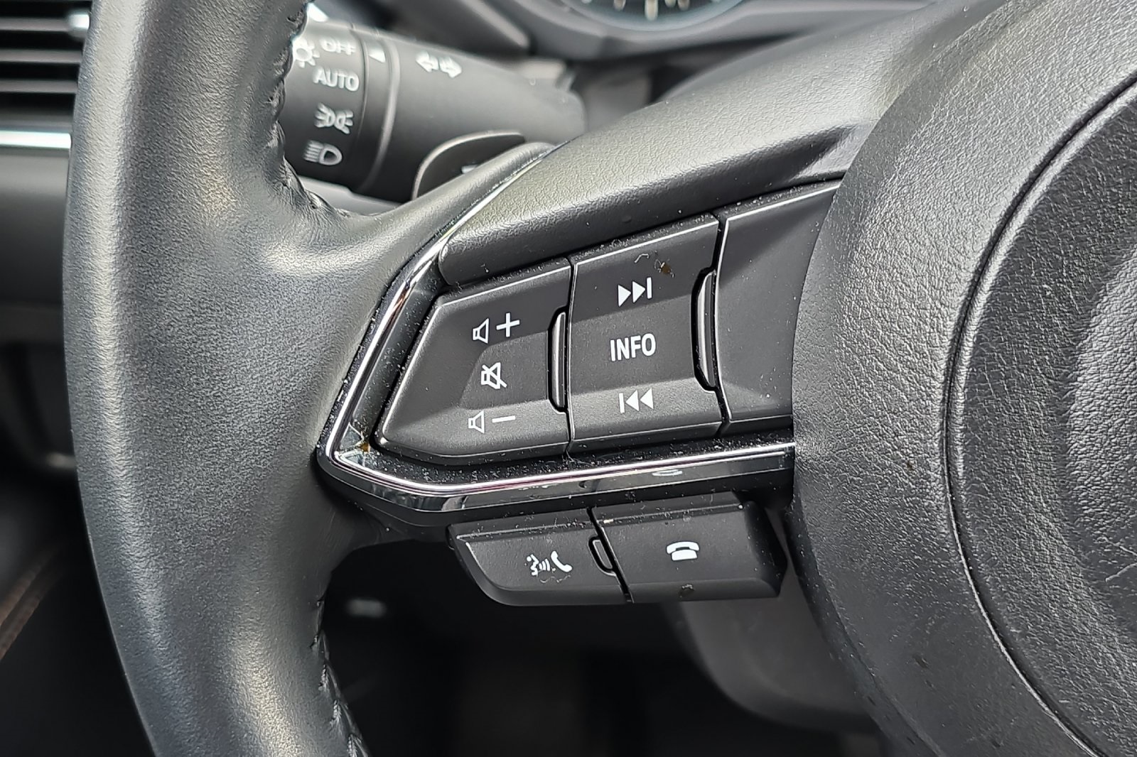 2022 Mazda CX-5 2.5 Premium Plus photo 28