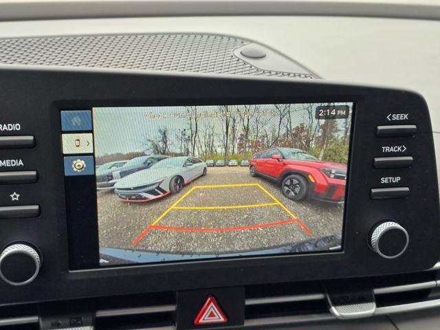 2026 Hyundai Elantra SEL Sport photo 4