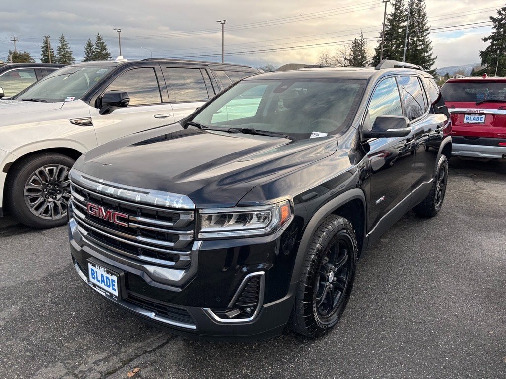 2023 GMC Acadia AT4's photo