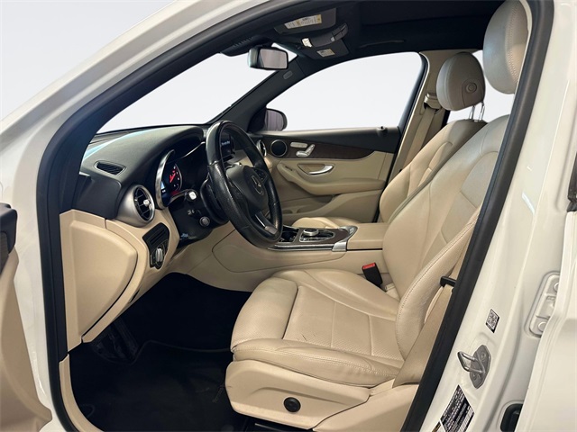 2018 Mercedes Benz GLC 300 4MATIC photo 8