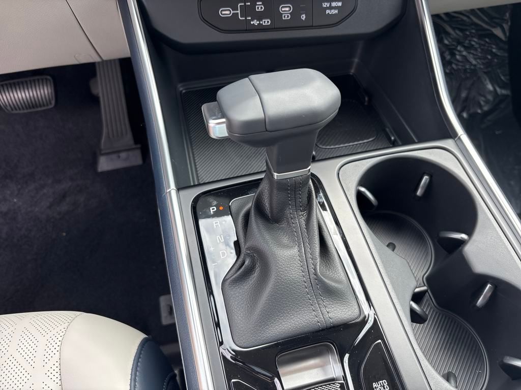 2026 Kia Carnival SX photo 21