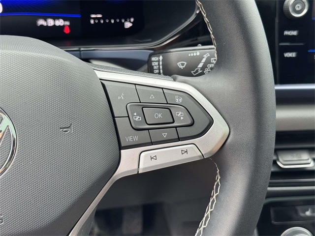 2023 Volkswagen Taos SE photo 23