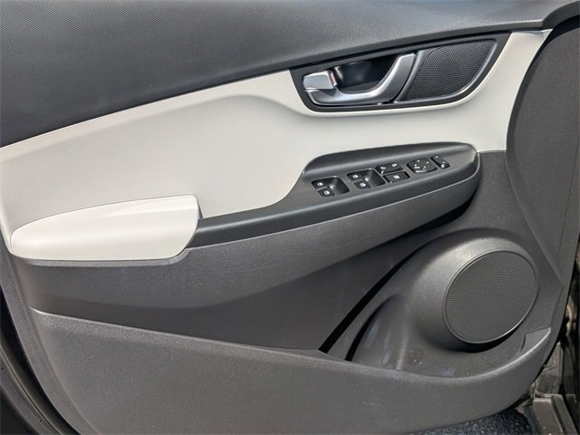 2023 Hyundai Kona SEL photo 10