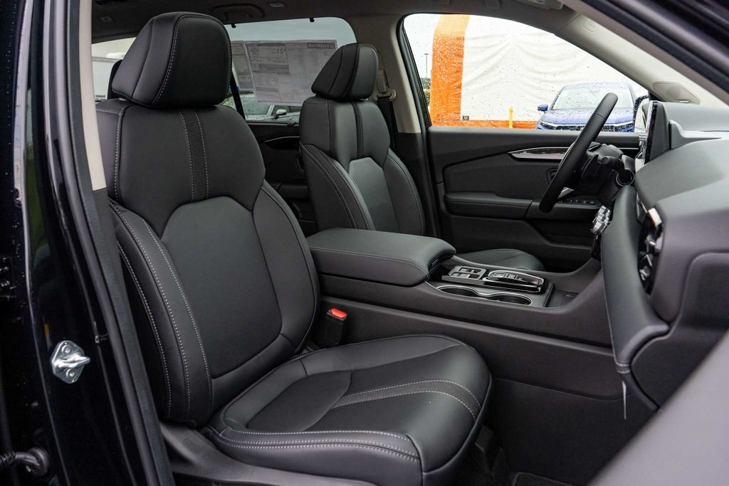 2025 Honda Pilot Touring photo 17