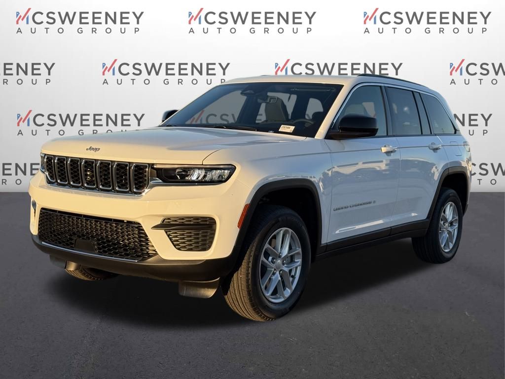 2025 Jeep Grand Cherokee Laredo's photo