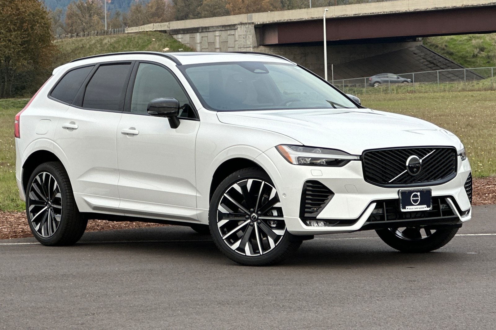 2026 Volvo XC60 Ultra's photo